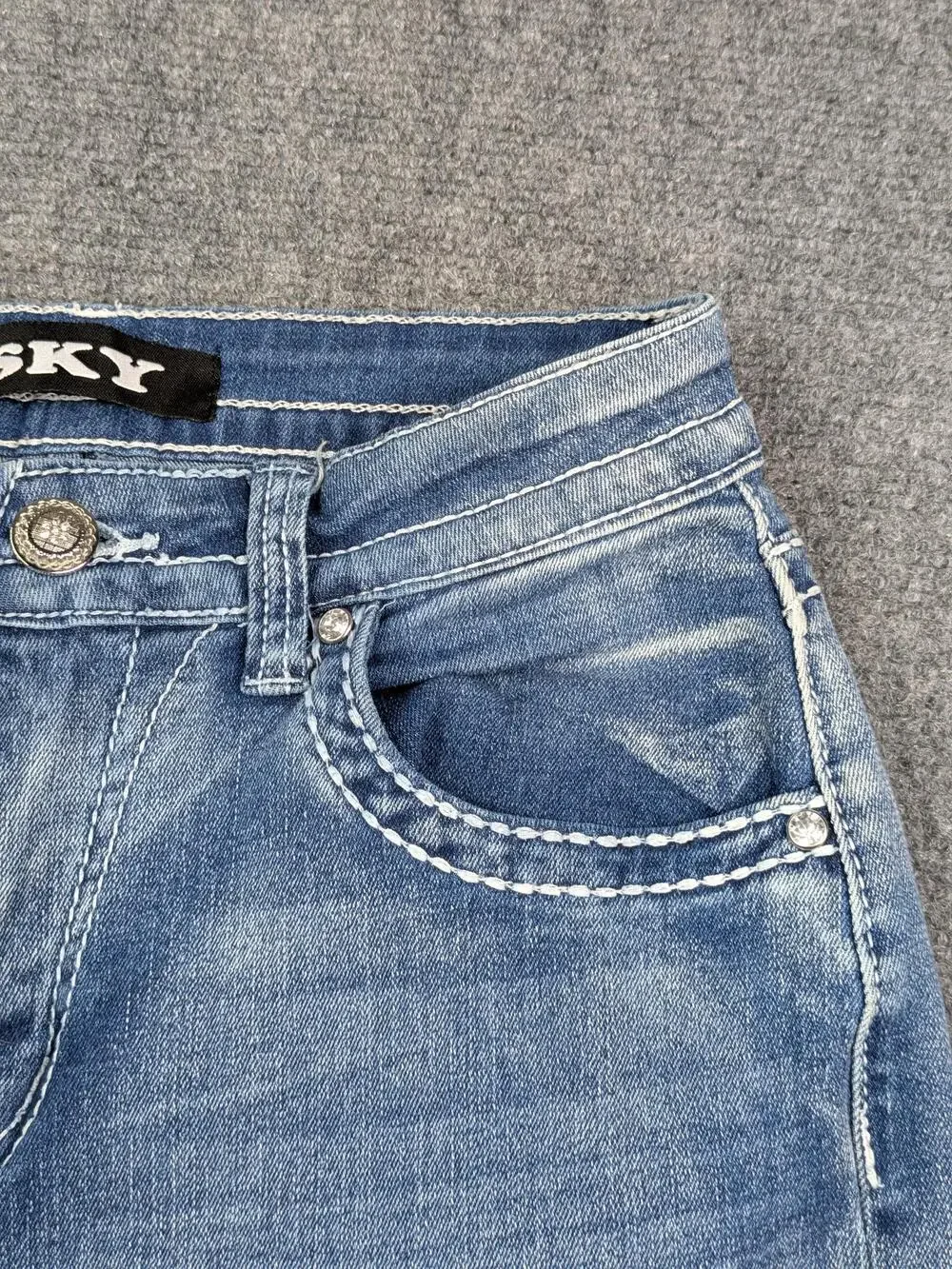 Sky Jeans Juniors 7/8 Blue Flare Low Rise Sparkle Butt Rhinestone Embroidered